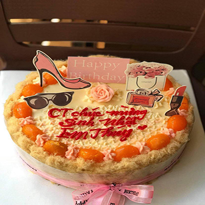 Mẫu bánh bông lan trứng muối tặng bạn gái quận 8